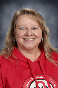 Strzelecki, Vicki